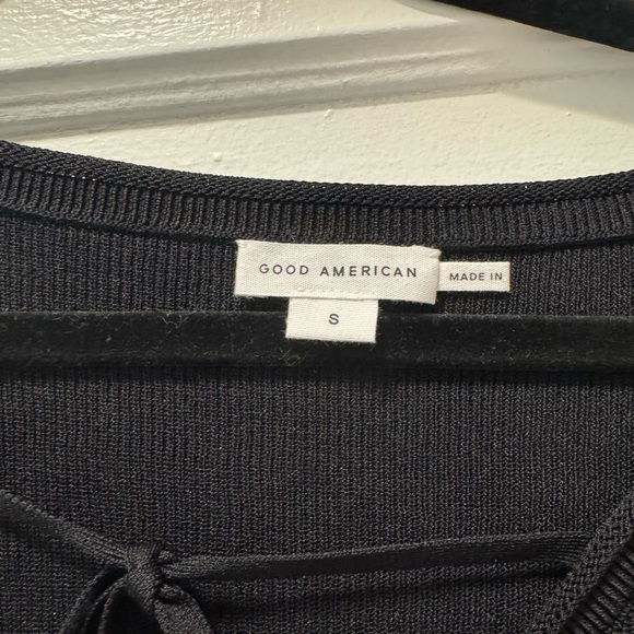 Good American Black Button-Down Top - Picture 3 of 3